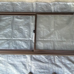 お話し中　
YKKアルミサッシ一組網戸付きの画像