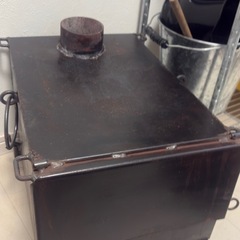 テントサウナ一式（テント本体+ストーブ+
チェア）の画像