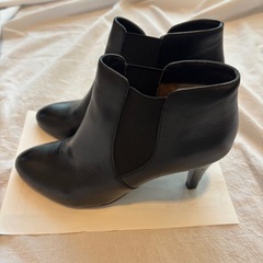 ショートブーツ(黒)の画像