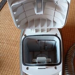 アイリスオーヤマ　掃除機　ジャンクの画像