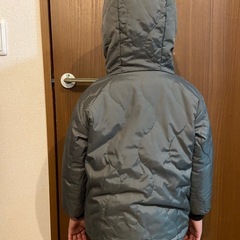 子供用　中綿リバーシブルアウター　カーキベージュ110センチの画像