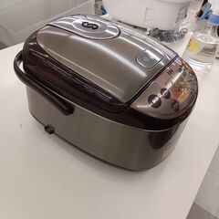 ★リユースのサカイ千葉中央店★ ZOJRUSHI 炊飯器 3合炊き 18年製 動作確認／クリーニング済み TC5662の画像