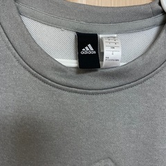 adidasビックロゴ　ワンピースの画像