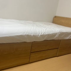 ニトリ　収納付きベッド（シングル）の画像