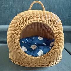 ラタン製猫用ハウス 中型 ベージュの画像