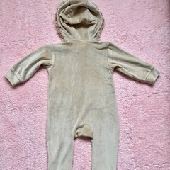 新品‼️ petit main ロンパースの画像