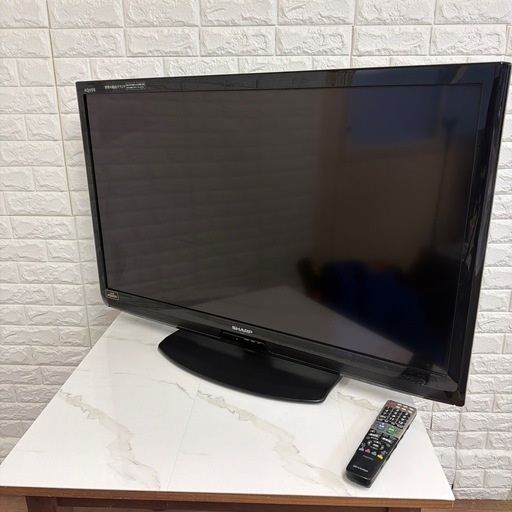 SHARP シャープ AQUOS アクオス 世界の亀山ブランド LC-40V5 2011年式