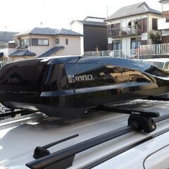 inno ルーフボックス BR220BK 黒 中古 左開き ルーフBOX 小型車、軽自動車用　エアロバー/角バー両対応　S660にもの画像