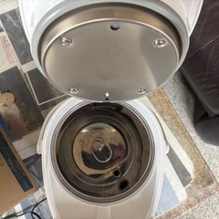 電気ポットの画像