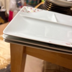 プレート　食器の画像