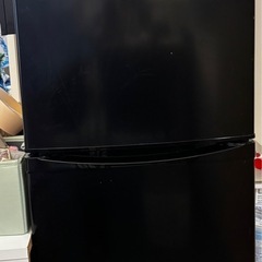 アイリスオーヤマ　ブラック冷蔵庫の画像