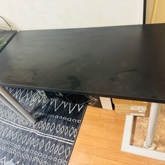 Lデスク(ニトリ)、デスク(ニトリ)、電子レンジ、れい冷蔵庫の画像