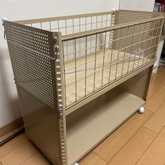 収納ラック　おもちゃ入れ　衣装の画像