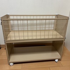 収納ラック　おもちゃ入れ　衣装の画像