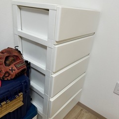 5段チェスト　ニトリの画像