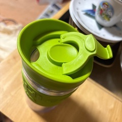 コップ　水筒の画像