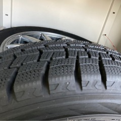 スタッドレスタイヤの画像