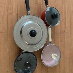 フライパン、小鍋セットの画像