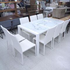 伸長式ガラステーブル9点セット　ニトリ　エスペルト＋イス8脚　リユース品　価格　64,900円　の画像