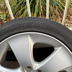 プリウス30 スタッドレス4本セット の画像