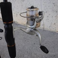 釣竿3本セット　リール付き　1800mm×2本・2750mm×1本　子供・初心者にどうぞの画像