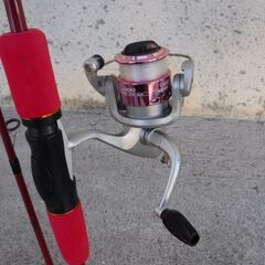 釣竿3本セット　リール付き　1800mm×2本・2750mm×1本　子供・初心者にどうぞの画像