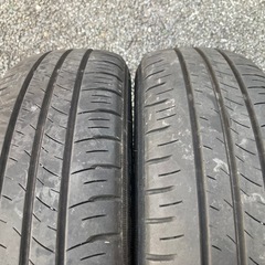 タイヤ2本の画像