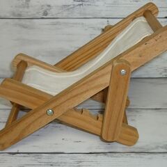 ドール用？　木製デッキチェアの画像