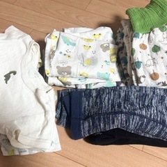 ベビー服100点、袴スーツ甚平靴カッパ（80〜90）の画像