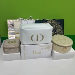 Dior ホリデー限定ポーチ ジュエリーBOX ギフトボックス クリスチャンディオール ホリデー限定 ノベルティの画像