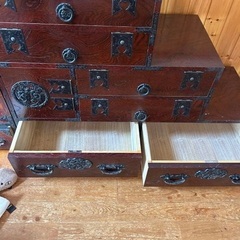 階段箪笥の画像