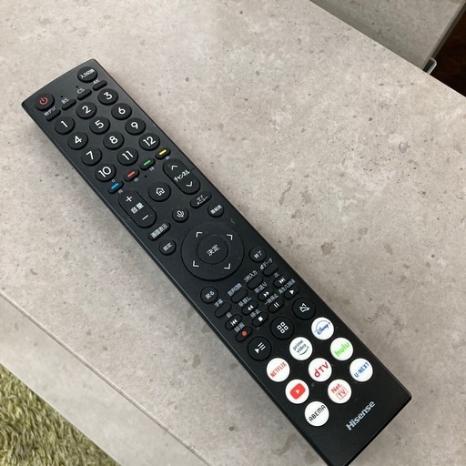 ⭐︎1年間保証⭐︎ハイセンス　4kチューナー内蔵43型液晶テレビ　TVスタンドセット　2023年製　43E7H