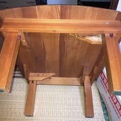 折りたたみテーブルの画像