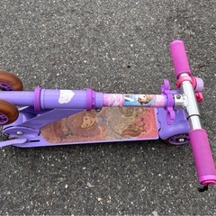 ディズニー ソフィア　折りたたみ式キックボードの画像