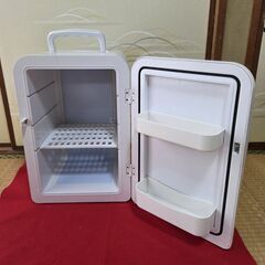 ポータブル冷温庫（AX-20A）20ℓ AC/DC対応 ホワイト 中古美品の画像