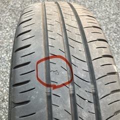 タイヤ2本の画像