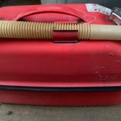 ガソリン携行缶　赤　お値下げしました‼︎年内処分の画像