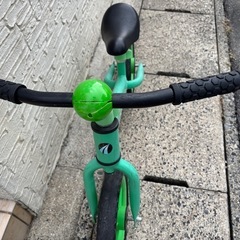 トレーニングバイク、キックバイクの画像