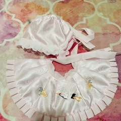 お宮参り　産着　スタイ、帽子の画像