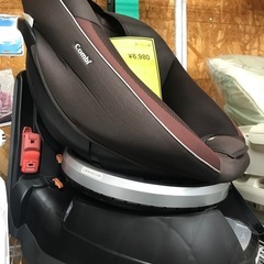 ★ジャングルジャングル貝塚店★ Combi コンビ　チャイルドシート　キッズ　ベビー　乳幼児　マタニティ　茶　車用　貝塚市　二色浜　リサイクルショップの画像
