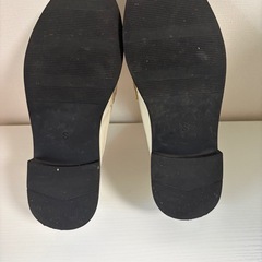 ビットローファー オフホワイト 金具 厚底 レディースの画像