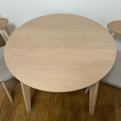 ダイニングテーブル（椅子付き）の画像