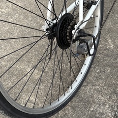 クロスバイク入門用(27㌅)お引き取りでも？個人配達でも大丈夫です。の画像