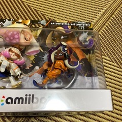 Splatoonのキャラクターが2体セットの画像