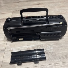 ラジオ付きカセットテープレコーダーの画像