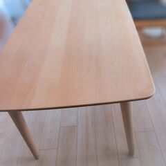 カリモク家具　ダイニングテーブルの画像