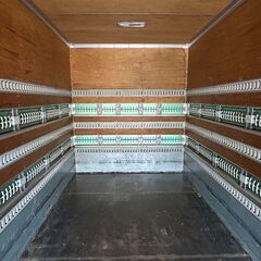 2.8坪/外寸長さ465cm●アルミバン、アルミコンテナ、後ろドア無し　●バイクガレージ.キャンプ場.離れ.作業場.農漁業倉庫　●福岡発の画像