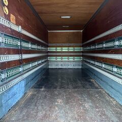 2.8坪/外寸長さ465cm●アルミバン、アルミコンテナ、後ろドア無し　●バイクガレージ.キャンプ場.離れ.作業場.農漁業倉庫　●福岡発の画像