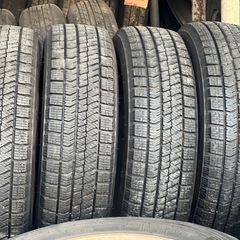 2024年製14インチスタッドレスタイヤホイールセットの画像