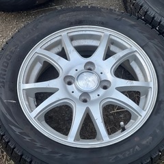 2024年製14インチスタッドレスタイヤホイールセットの画像